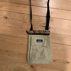 Kavu purse/bag/handbag/crossbody